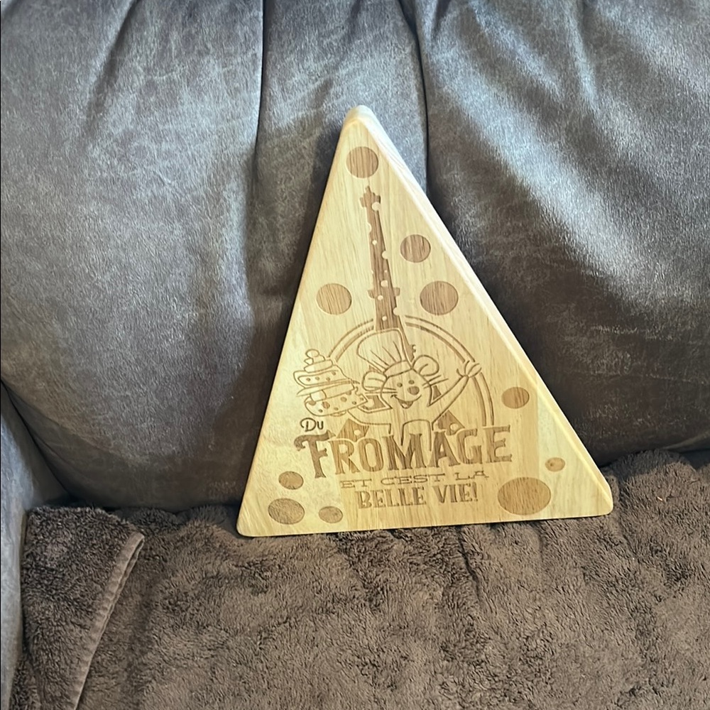Ratatouille Adventure Wooden Cheese Board du Fromage etches la Belle Vie